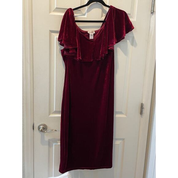 Unique Vintage Velvet Wiggle Dress off the Shoulder Burgundy 1950s Sz 4X #49 - Picture 9 of 10